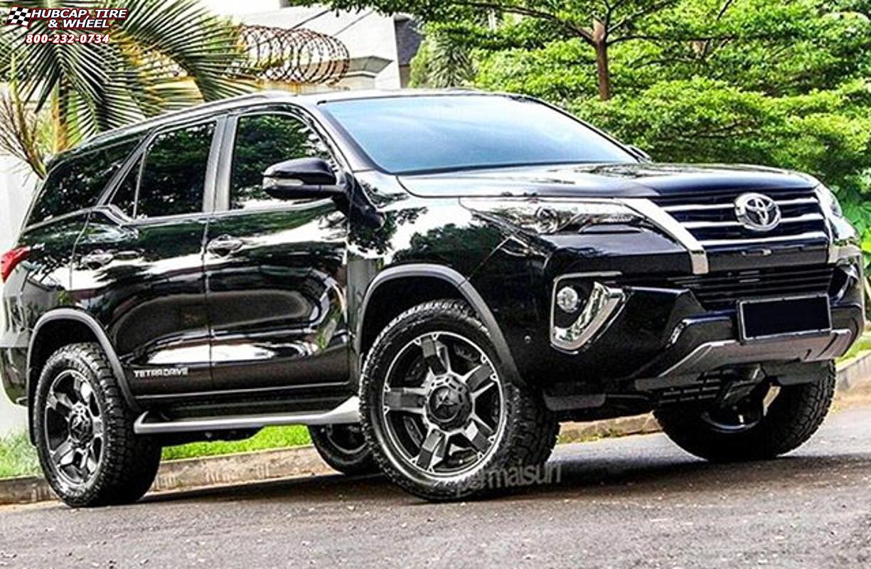 vehicle gallery/toyota fortuner xd series xd811 rockstar 2  Black Machined Black Inserts wheels and rims