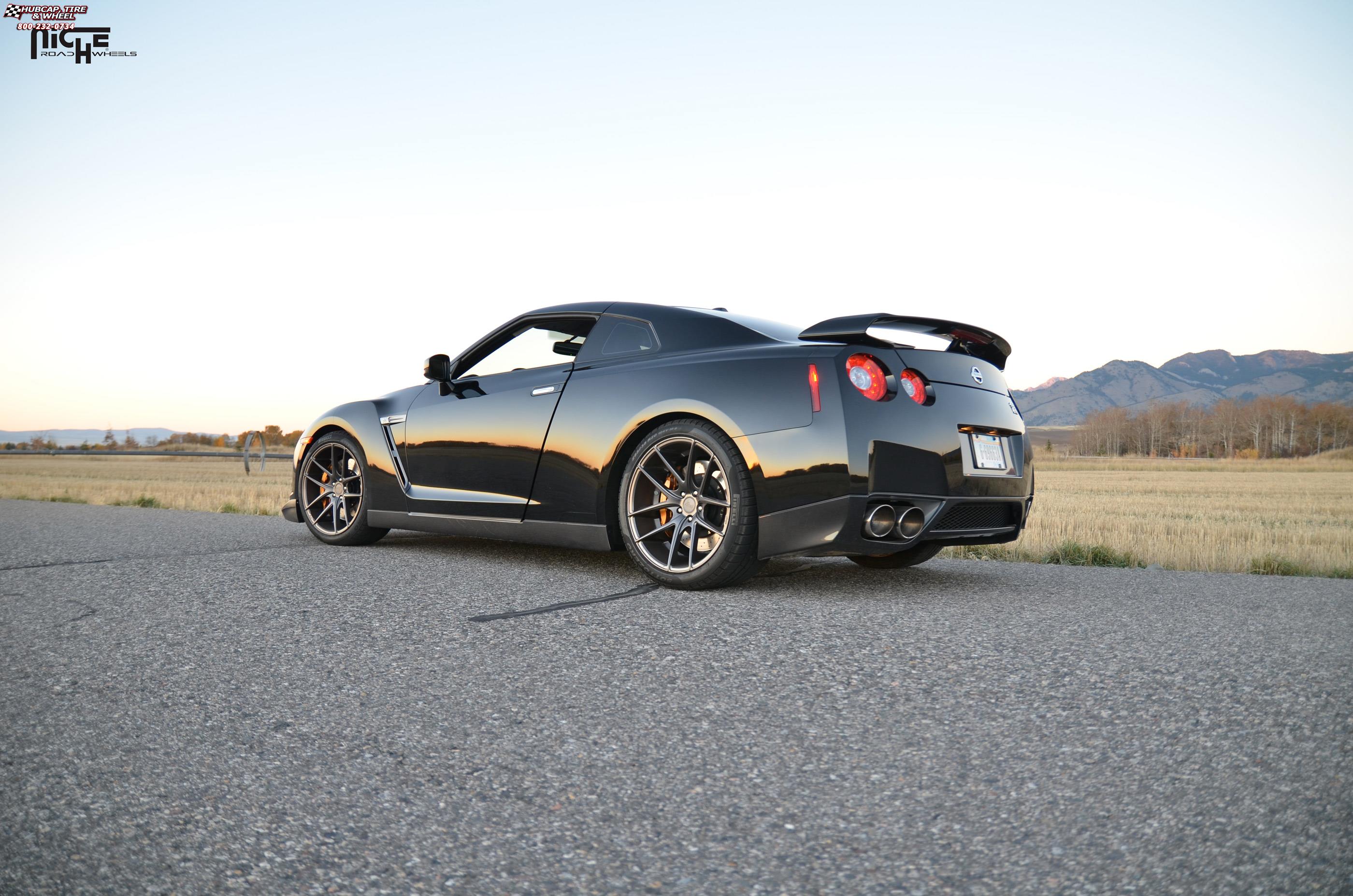 vehicle gallery/nissan gt r niche targa m129  Anthracite wheels and rims