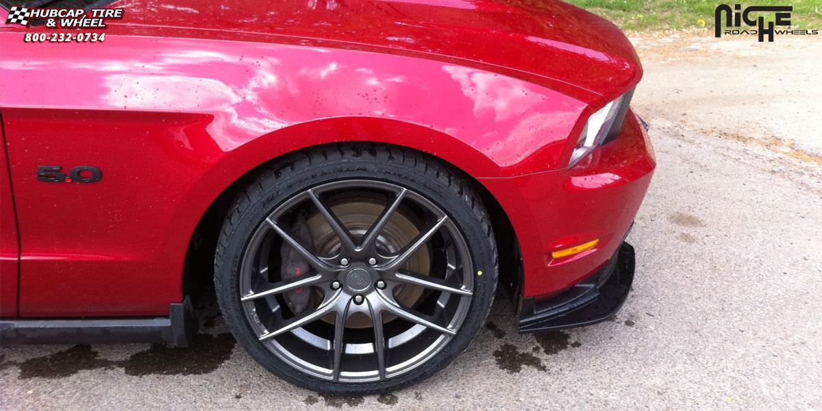vehicle gallery/ford mustang niche targa m129 20x85  Anthracite wheels and rims