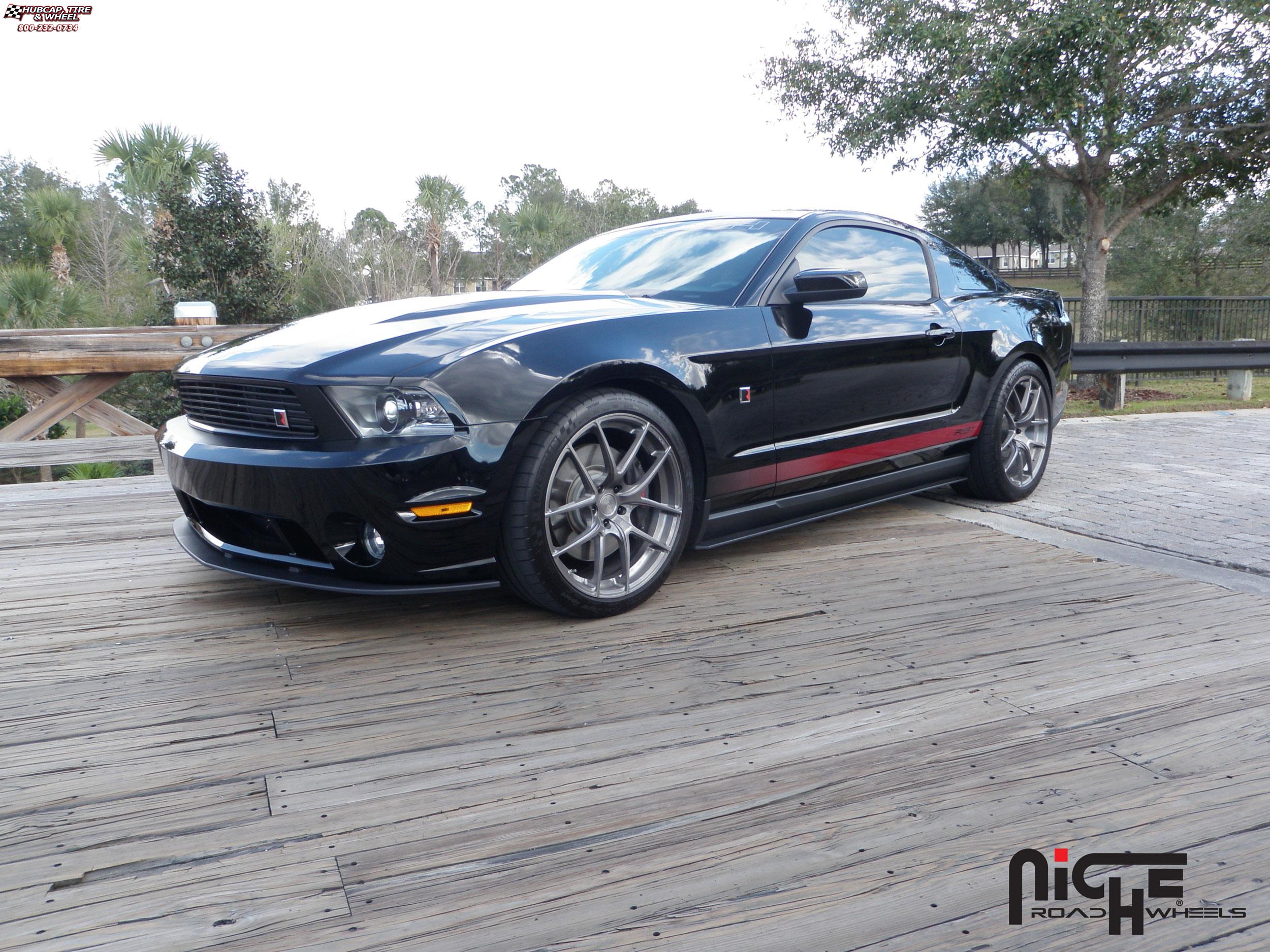 vehicle gallery/ford mustang niche targa m129  Anthracite wheels and rims