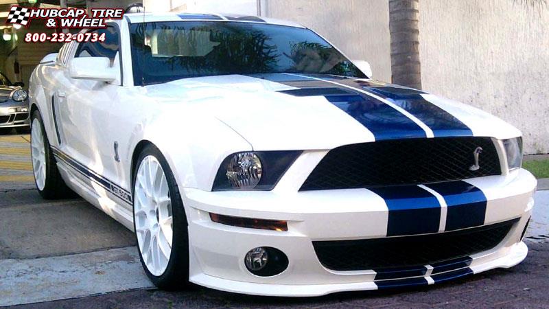 vehicle gallery/ford shelby gt500 niche circuit m108  Black & Machined wheels and rims