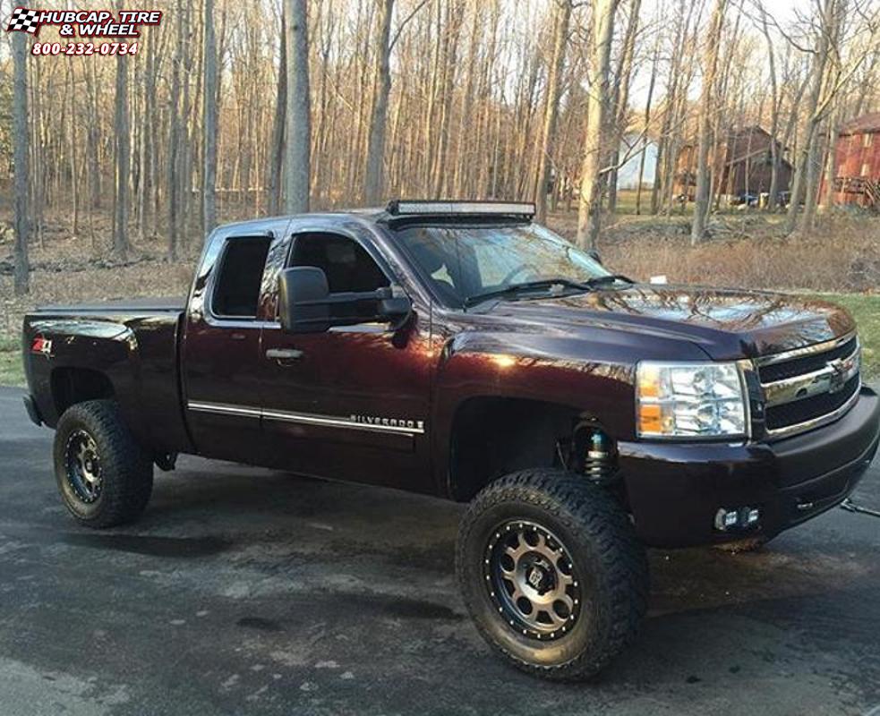 vehicle gallery/chevrolet silverado 1500 xd series xd126 enduro pro x  Matte Gray and Black Ring wheels and rims