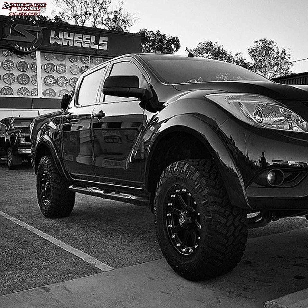 vehicle gallery/toyota hilux xd series xd798 addict  Matte Black wheels and rims