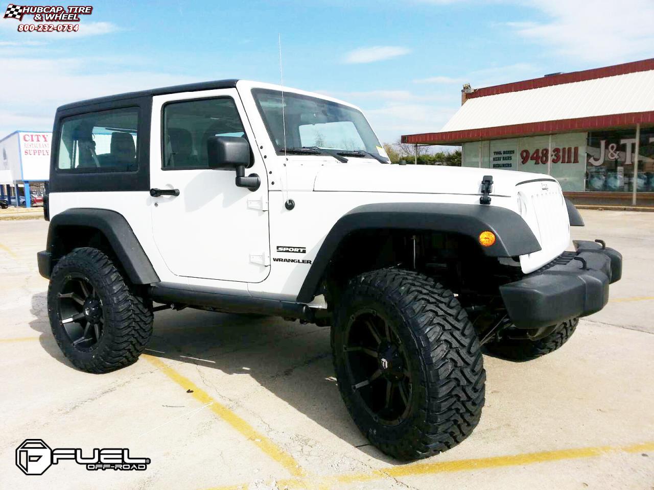 vehicle gallery/jeep wrangler fuel coupler d556 0X0  Black & Machined with Dark Tint wheels and rims