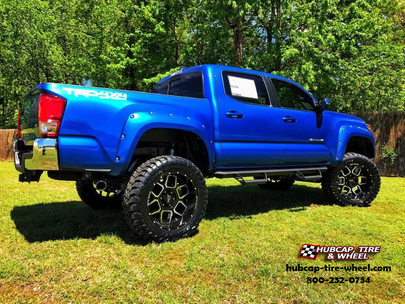 vehicle gallery/toyota tacoma moto metal mo981 spade 20x10  Gloss Black Machined wheels and rims