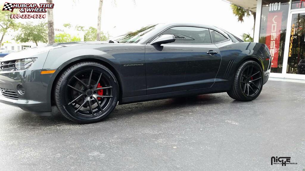 vehicle gallery/chevrolet camaro niche targa m130 20x85  Black & Machined with Dark Tint wheels and rims