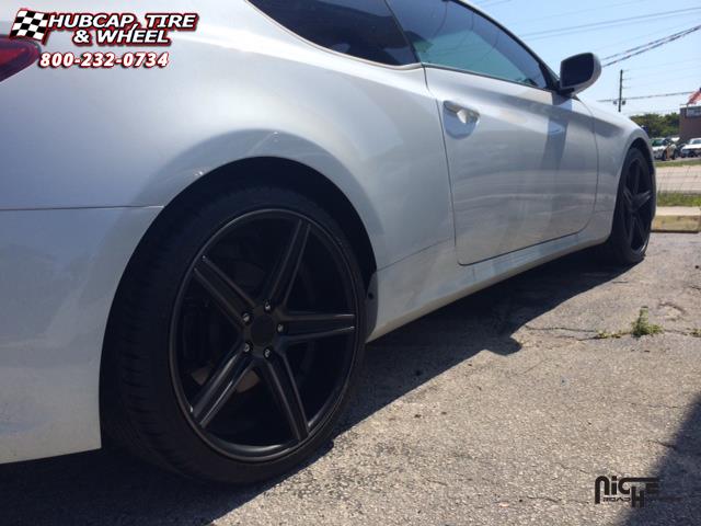 vehicle gallery/hyundai genesis niche apex m126 20x85  Black & Machined with Dark Tint wheels and rims