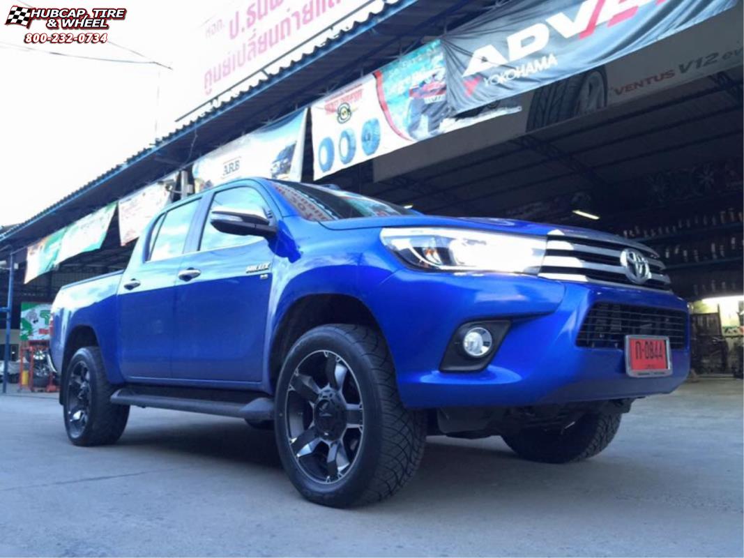 vehicle gallery/toyota hilux xd series xd811 rockstar 2 20x9  Black Machined Black Inserts wheels and rims