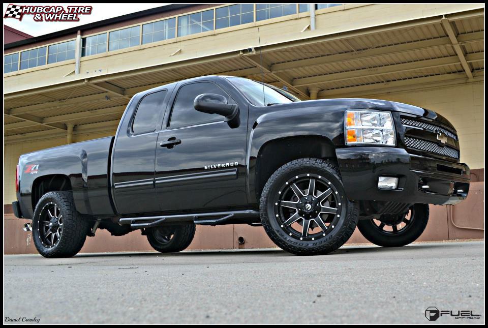 vehicle gallery/chevrolet silverado fuel maverick d538 20X9  Black & Milled wheels and rims