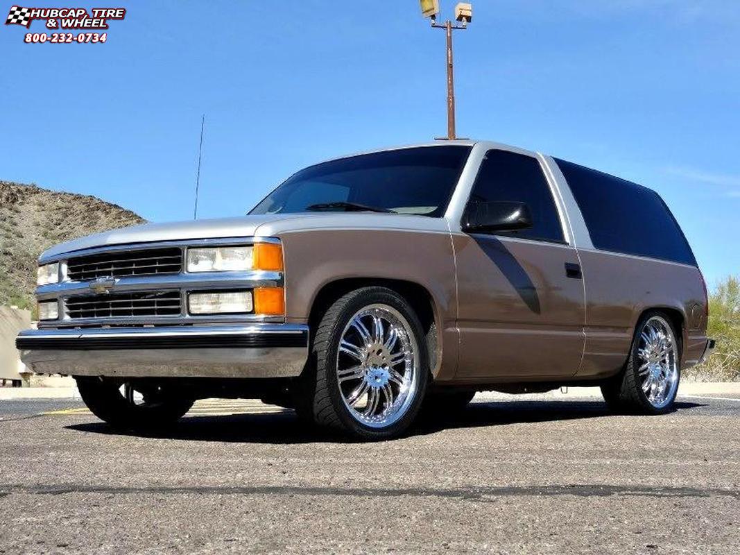 vehicle gallery/1996 chevrolet tahoe xd series km677 d2 22x  Chrome wheels and rims