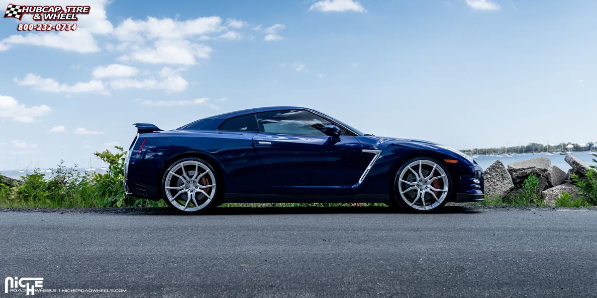 vehicle gallery/nissan gt r niche ascari 22x105  Brushed face w/ Polished Windows wheels and rims
