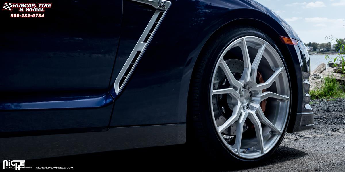 vehicle gallery/nissan gt r niche ascari 22x105  Brushed face w/ Polished Windows wheels and rims