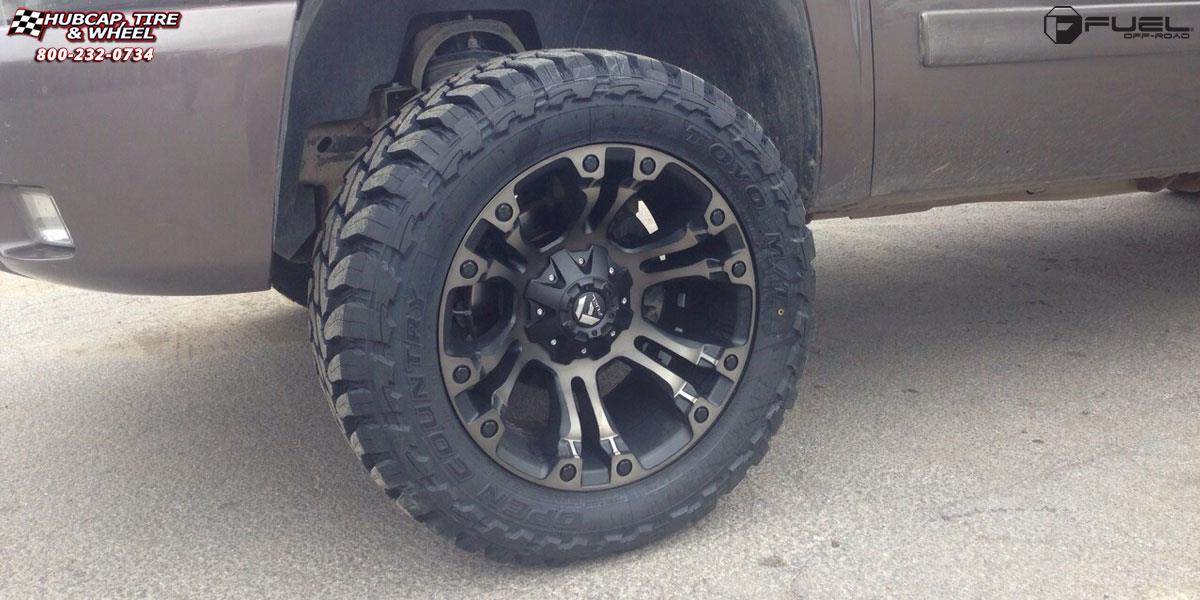 vehicle gallery/chevrolet silverado fuel vapor d569 20X10  Black & Machined with Dark Tint wheels and rims
