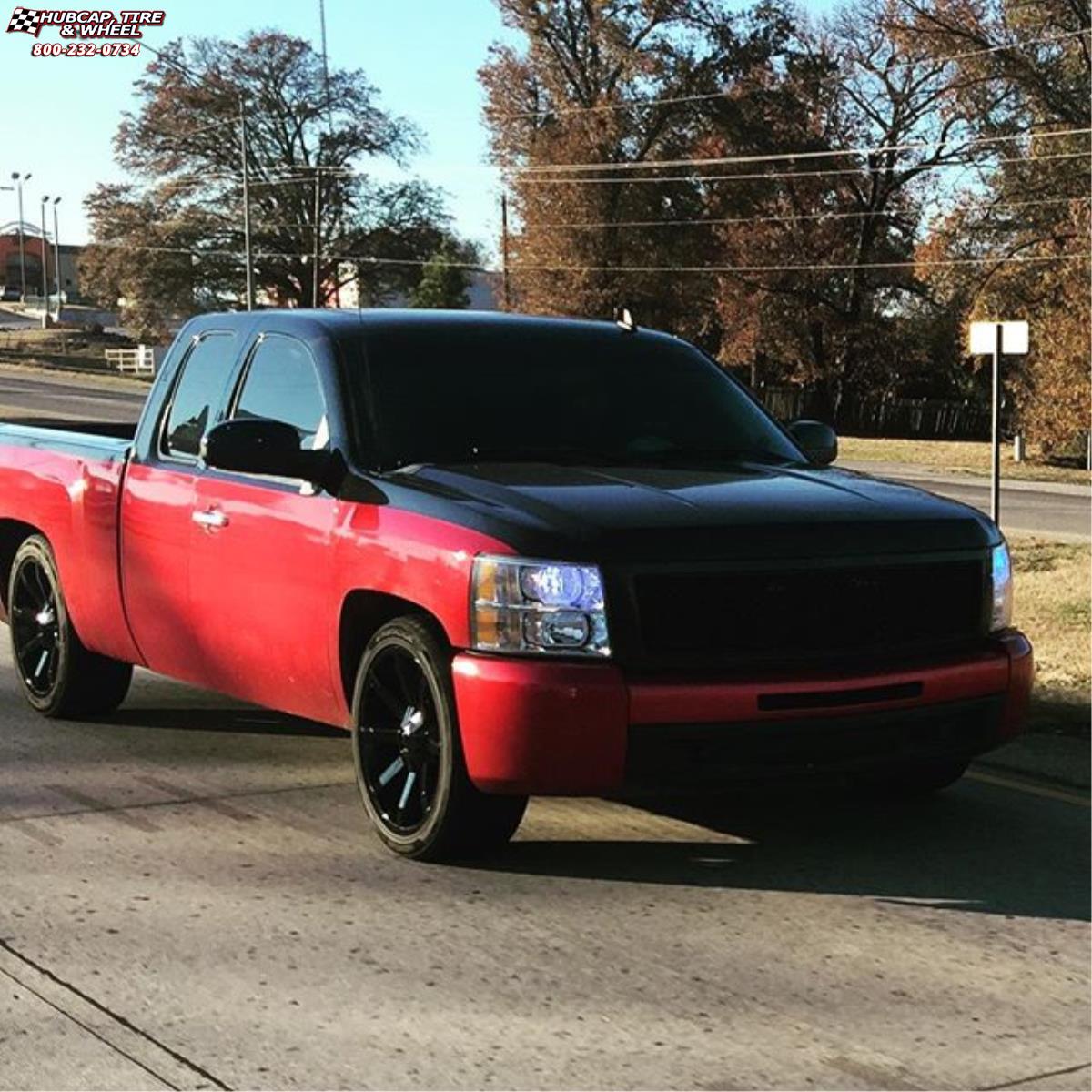 vehicle gallery/chevrolet silverado 1500 xd series km651 slide  Gloss Black wheels and rims