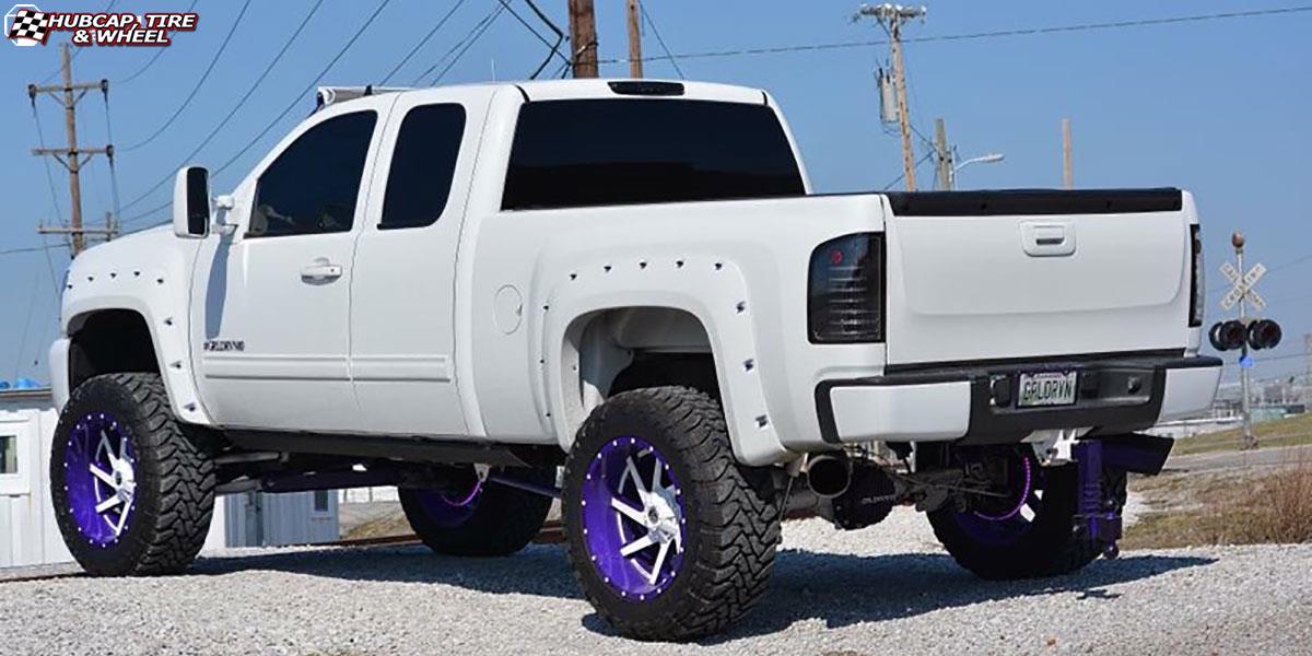 Chevrolet Silverado 2500 HD Fuel Renegade D265 Summit White Center