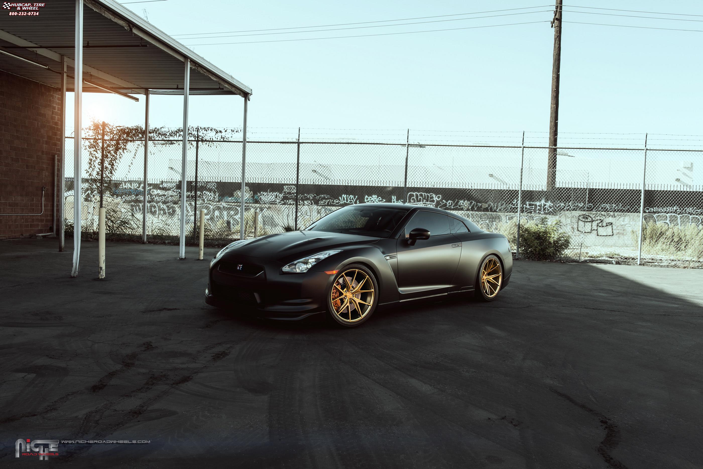 vehicle gallery/nissan gt r niche misano  Hi Luser Polish | Gold Tint wheels and rims