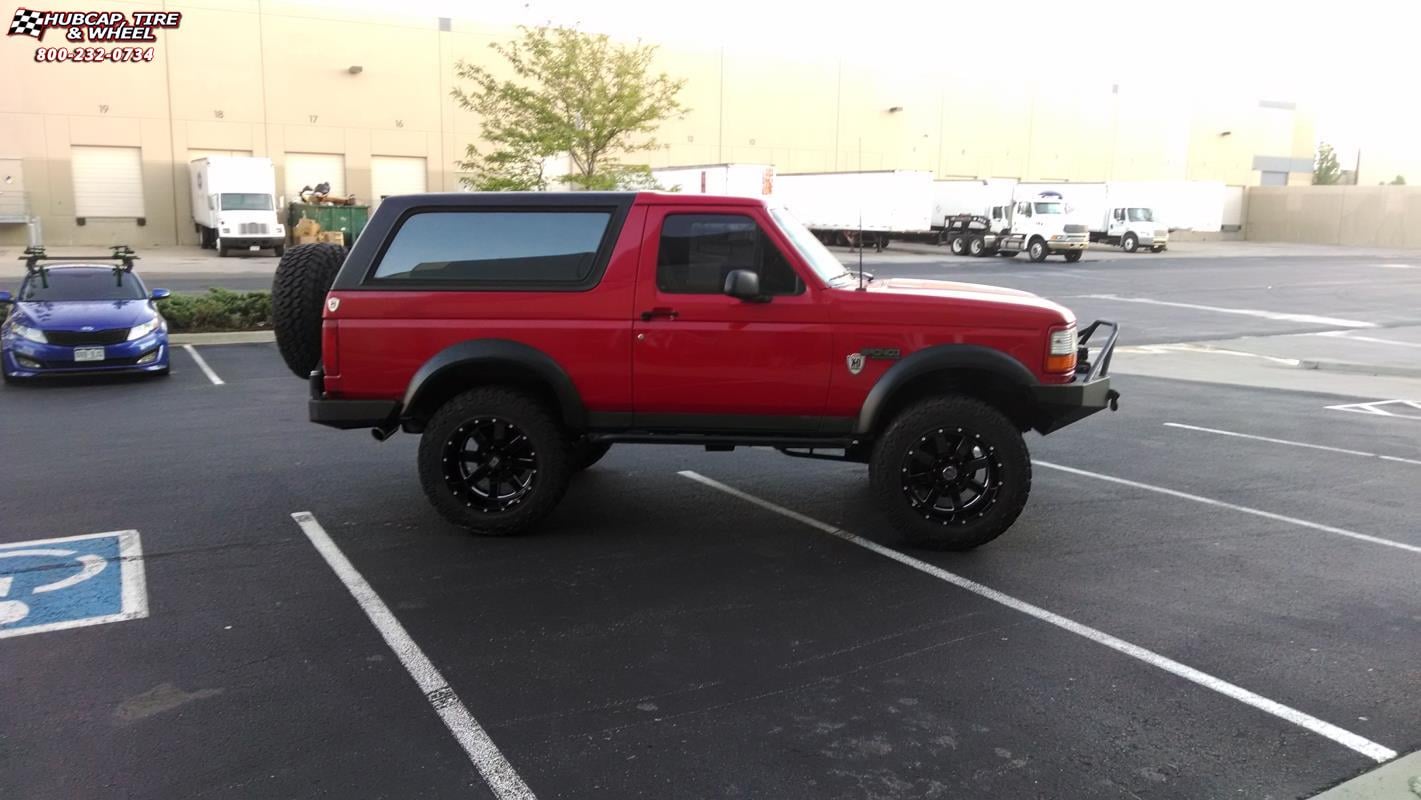 vehicle gallery/1996 ford bronco moto metal mo962 20X12  Gloss Black & Milled wheels and rims