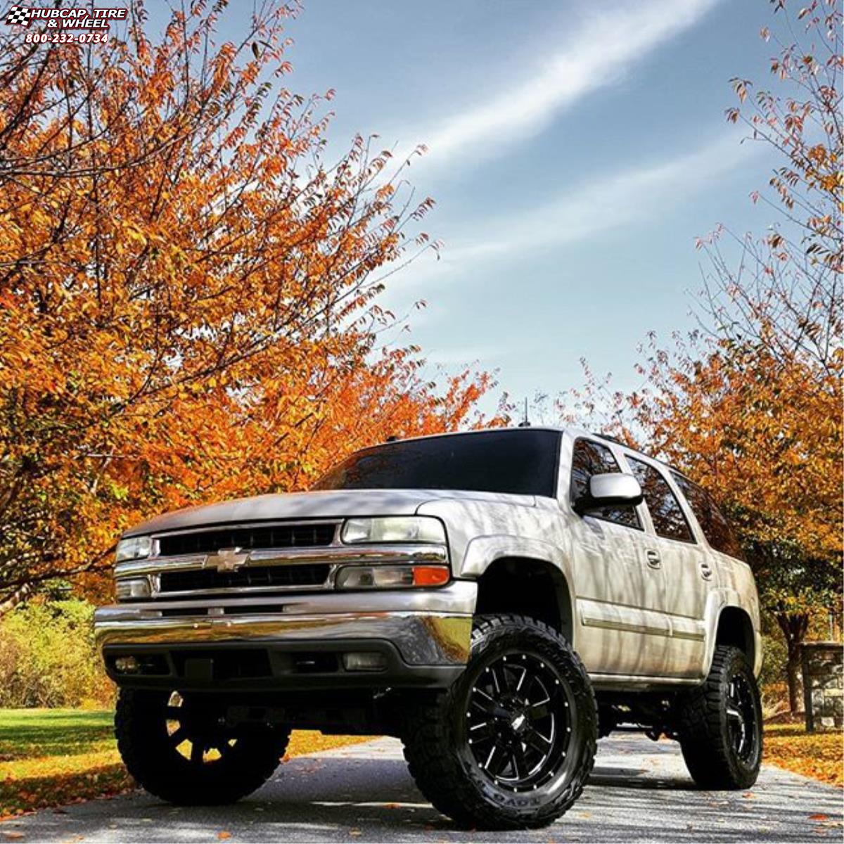 vehicle gallery/chevrolet tahoe moto metal mo962  Gloss Black & Milled wheels and rims