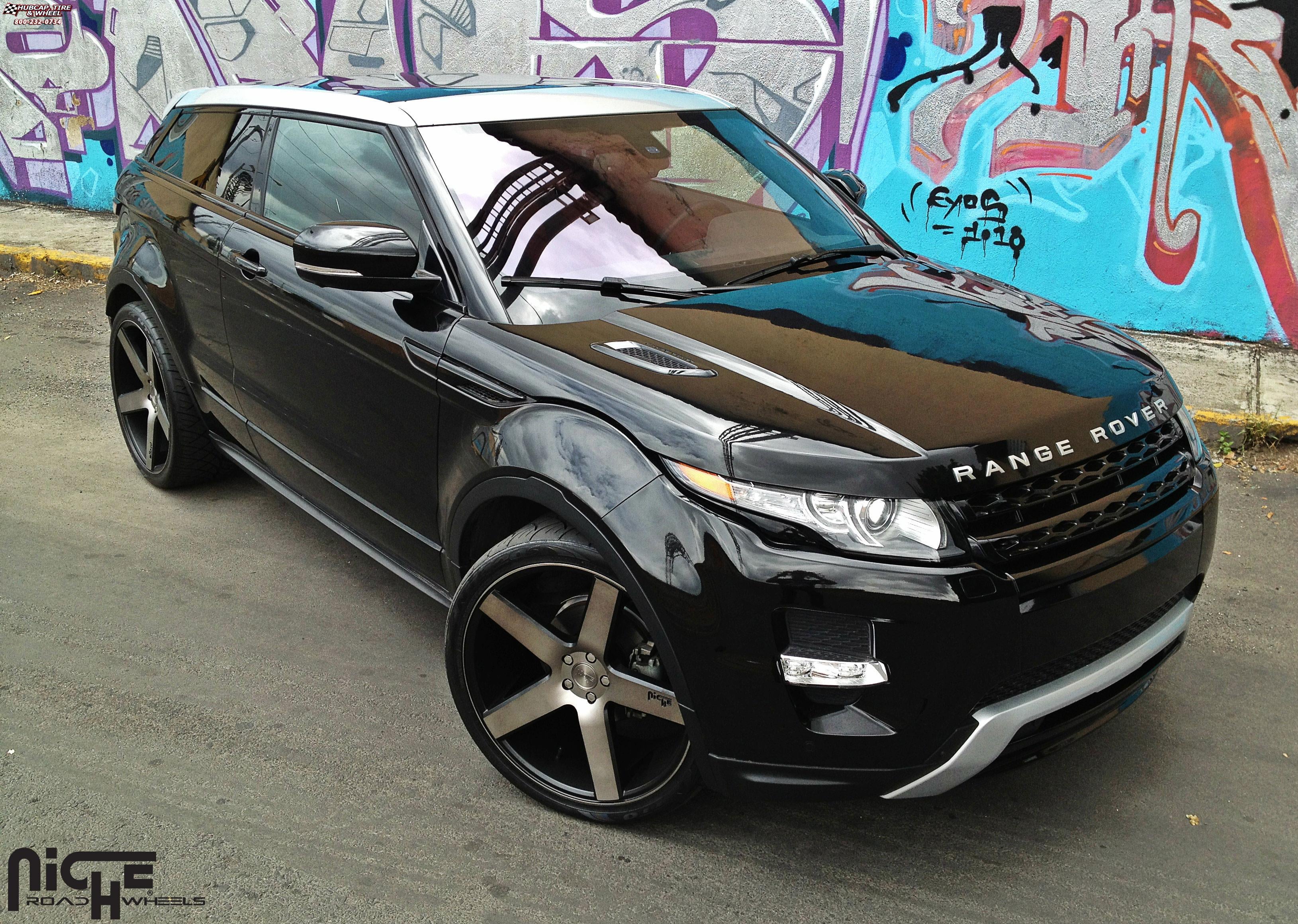 vehicle gallery/land rover evoque niche milan m134 suv 22x10  Black & Machined with Dark Tint wheels and rims