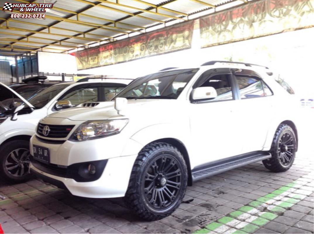 vehicle gallery/toyota fortuner xd series xd810 brigade  Black wheels and rims