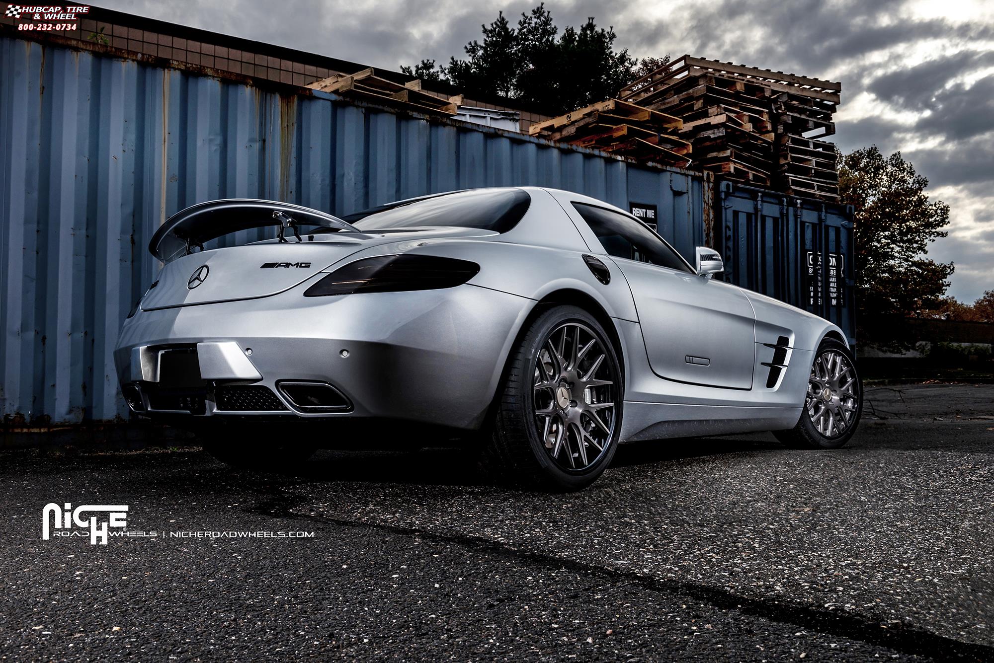 vehicle gallery/mercedes benz sls niche circuit 19x95  Triple dark tint, gloss clear, gloss black lip wheels and rims