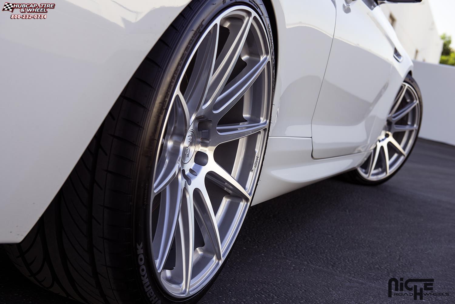 vehicle gallery/bmw 640i niche essen m146 21x9  Silver & Machined wheels and rims