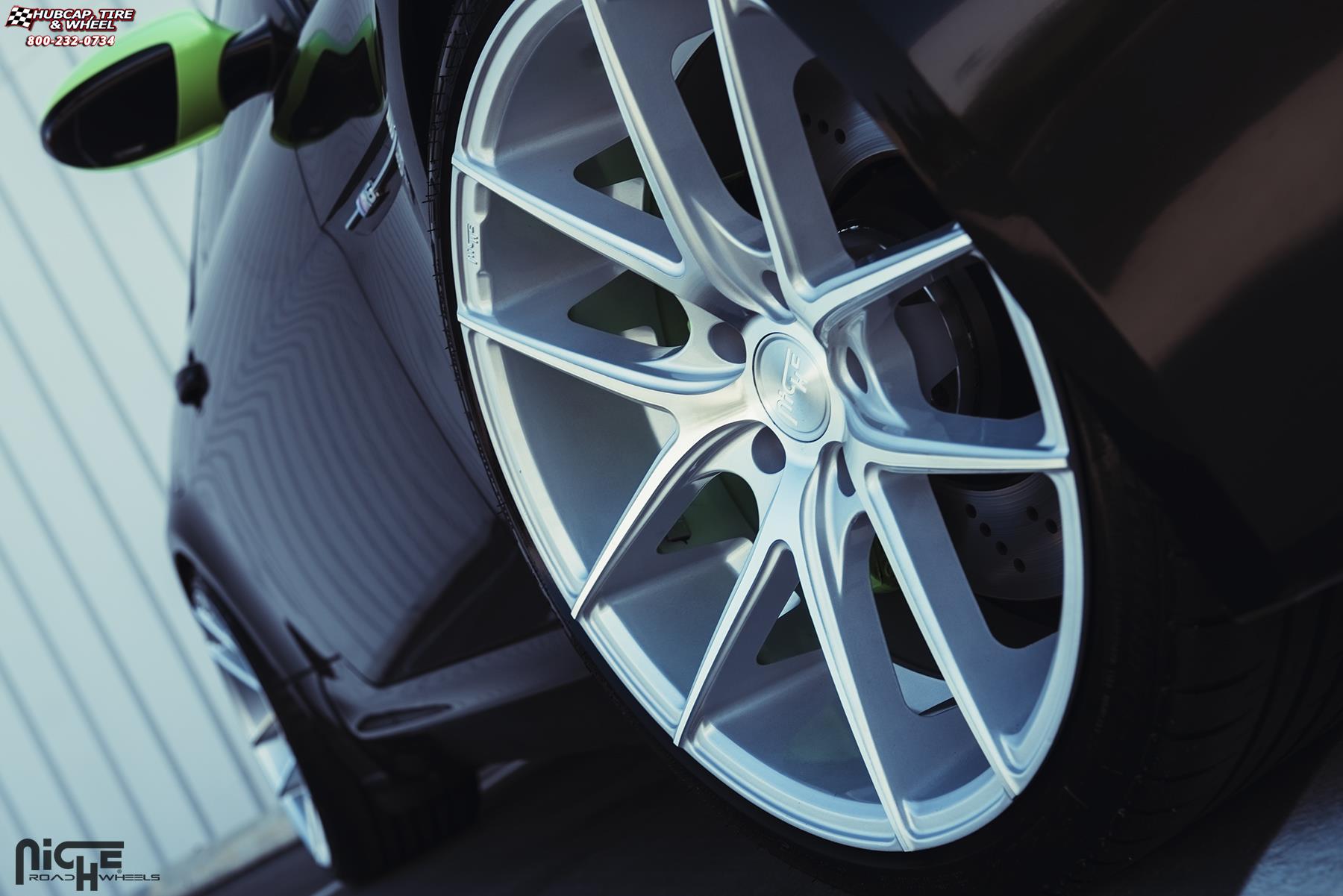 vehicle gallery/bmw m6 niche targa m131 20x10  Silver & Machined wheels and rims