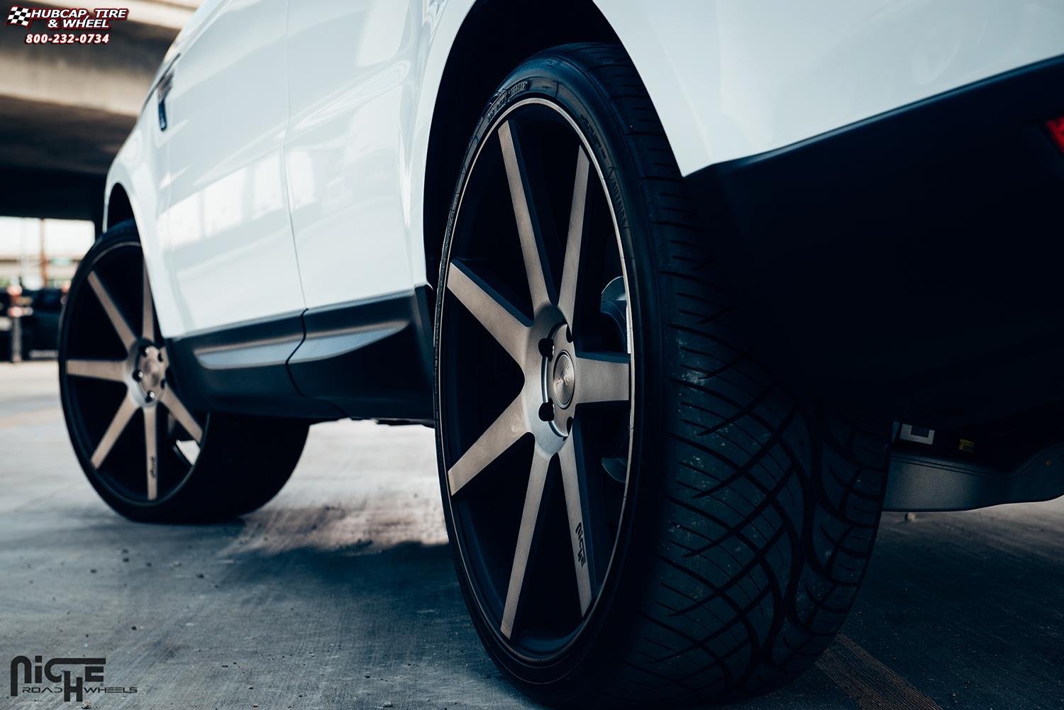 vehicle gallery/land rover range rover sport niche verona m150 24x10  Black & Machined with Dark Tint wheels and rims
