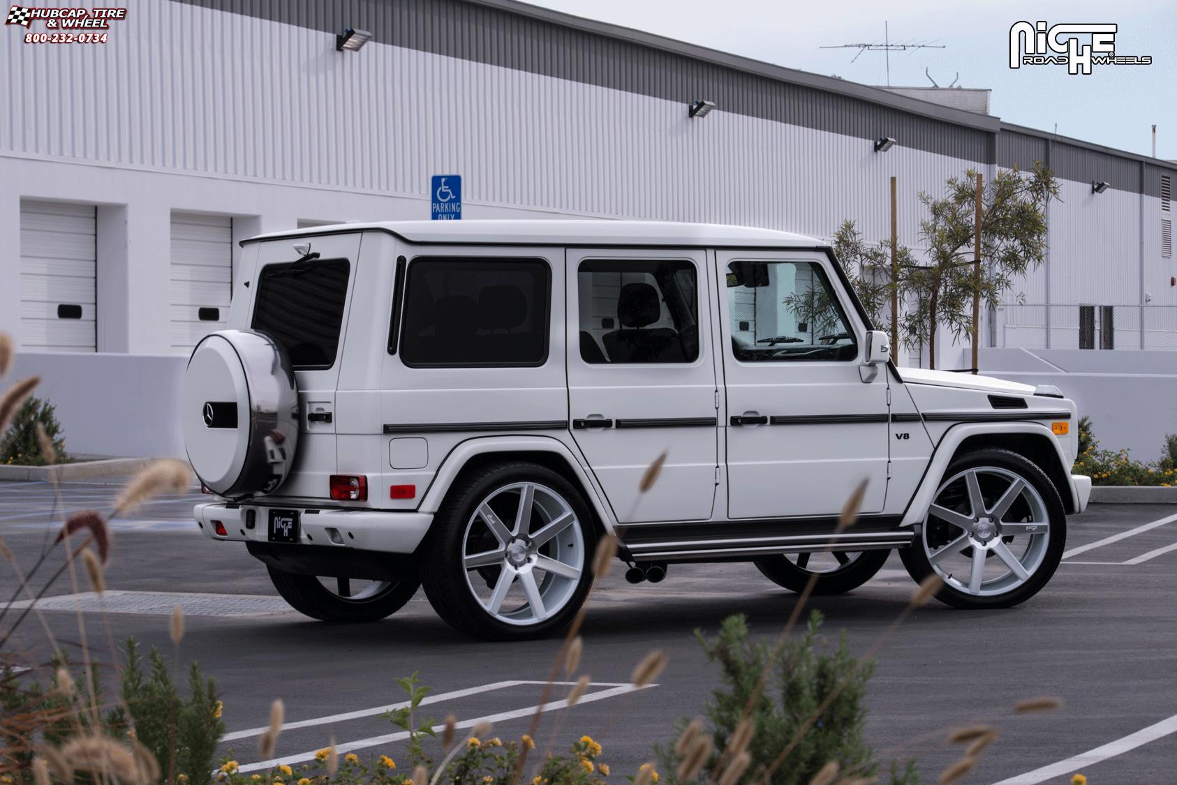 vehicle gallery/mercedes benz g550 niche verona m151  Gloss White & Machined wheels and rims
