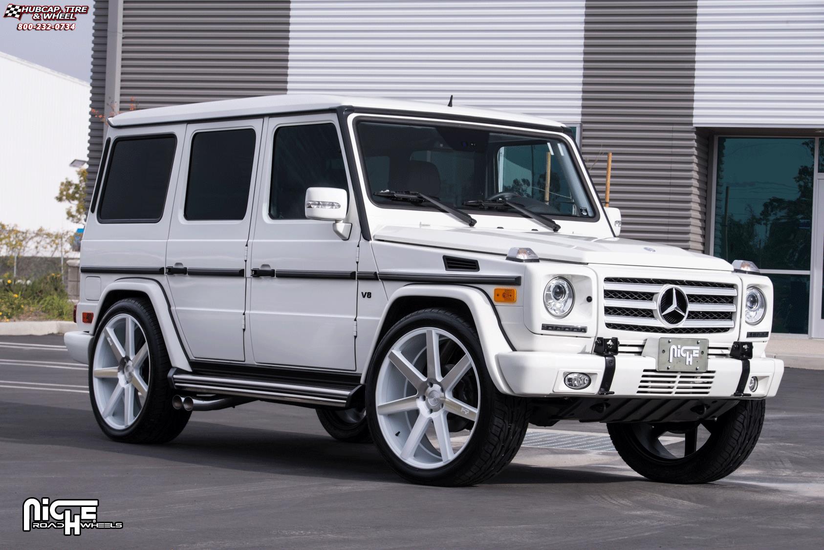 vehicle gallery/mercedes benz g550 niche verona m151  Gloss White & Machined wheels and rims