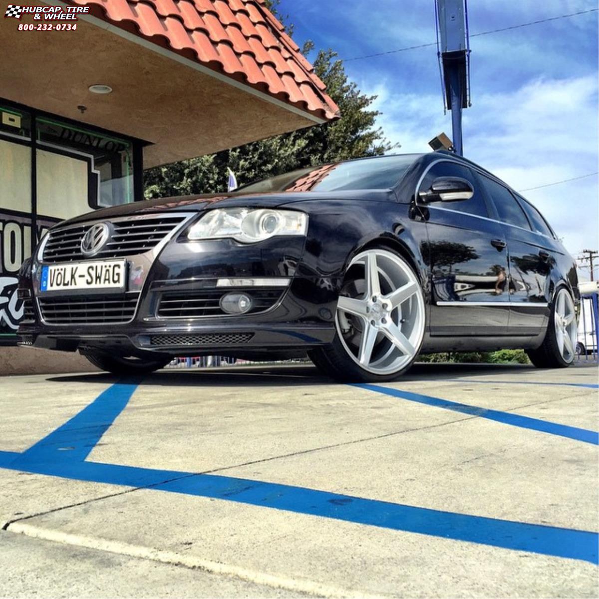 vehicle gallery/volkswagen golf sportwagen xd series km685 district  Silver Machined wheels and rims