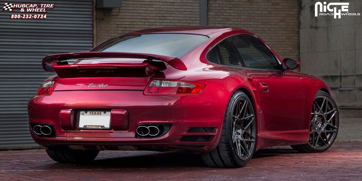 vehicle gallery/porsche 911 turbo niche alpine d 20x85  Hi-Luster polished w/ Candy Black gloss clear wheels and rims