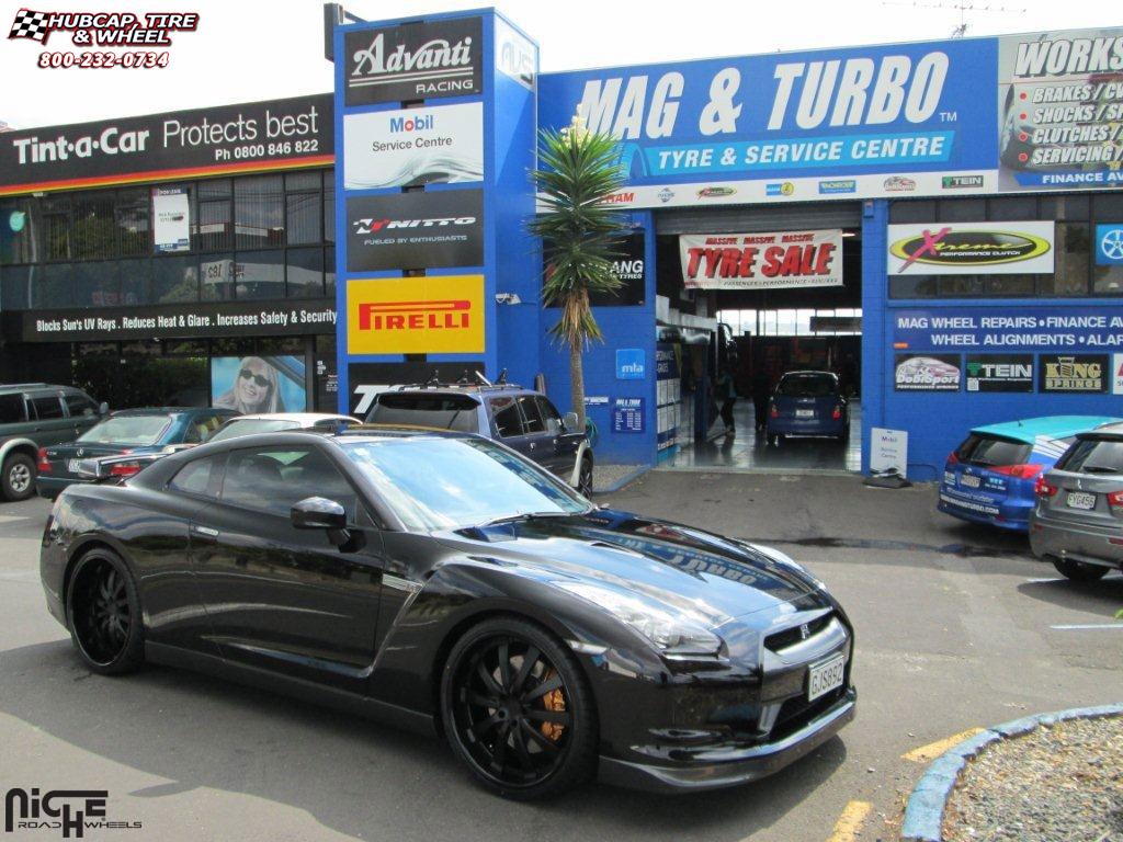 vehicle gallery/nissan gt r niche element 22x95  Candy Black wheels and rims