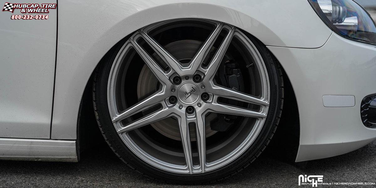 vehicle gallery/volkswagen golf niche turin m170 19x85  Brushed Silver wheels and rims