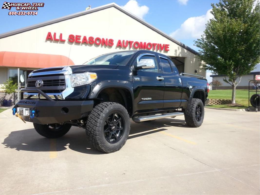 vehicle gallery/2014 toyota tundra moto metal mo961  Satin Black Silver Insert wheels and rims