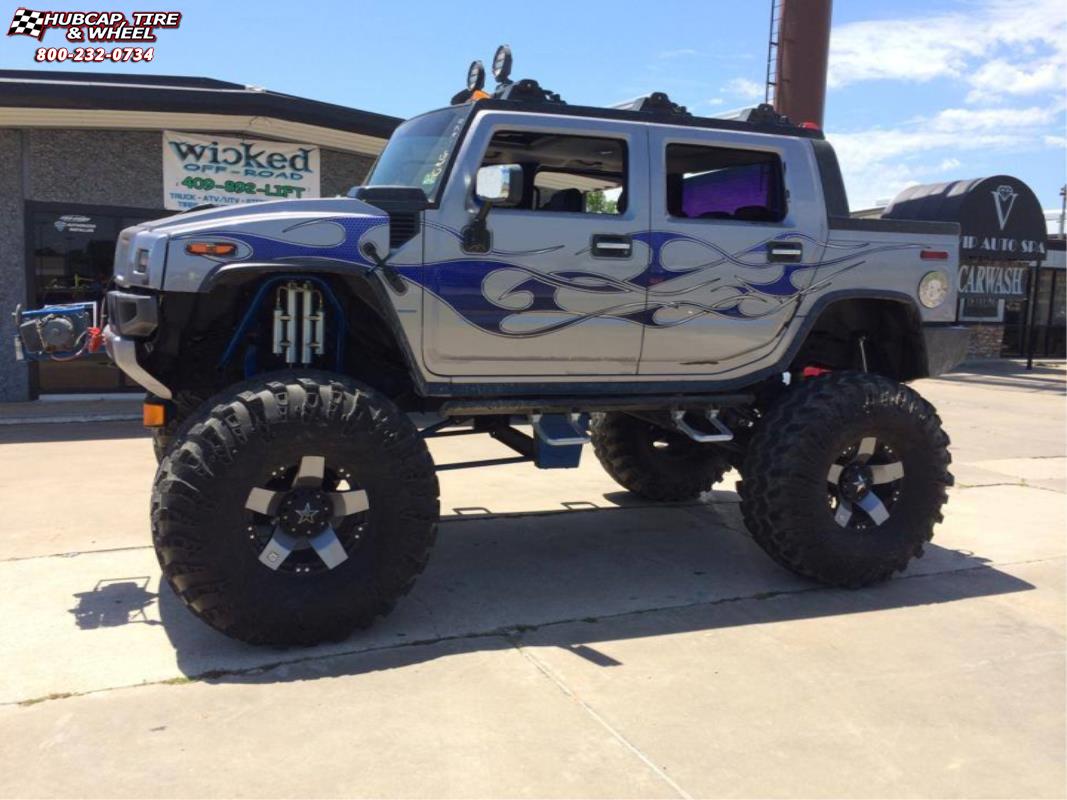 vehicle gallery/hummer h2 xd series xd775 rockstar x  Matte Black Machined wheels and rims