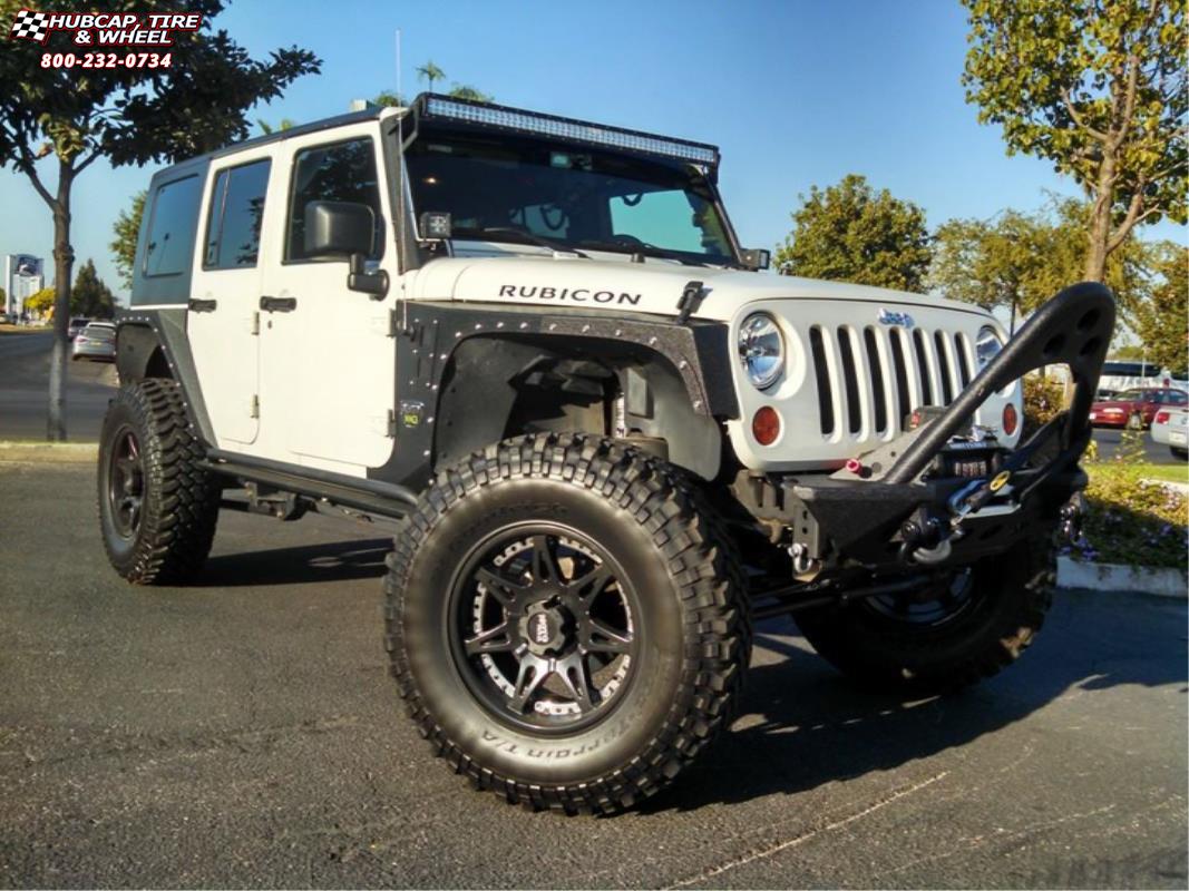 vehicle gallery/jeep wrangler moto metal mo961  Satin Black Silver Insert wheels and rims