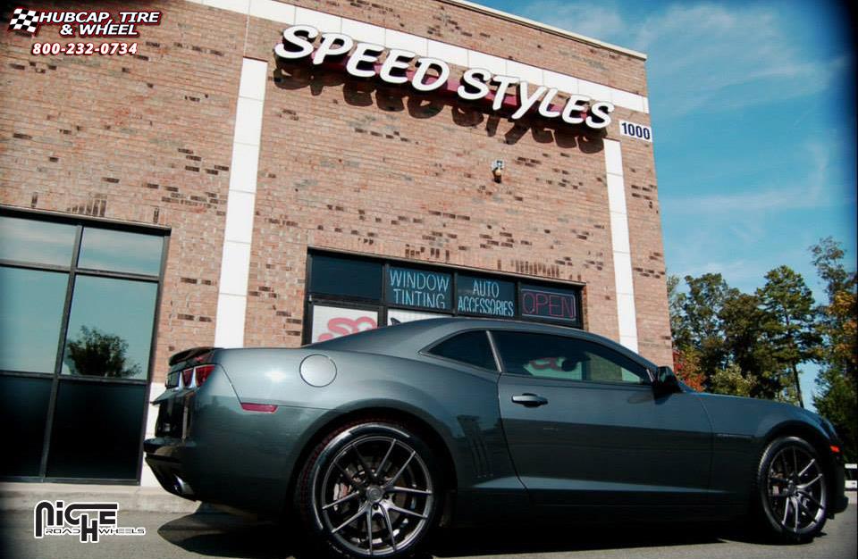 vehicle gallery/chevrolet camaro ss niche targa  Gloss Black with Brushed Face wheels and rims