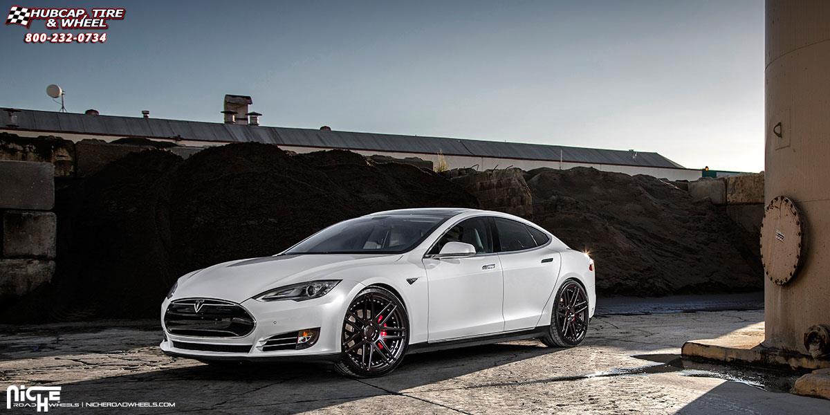 vehicle gallery/tesla s niche esses 22x9  Matte Black wheels and rims
