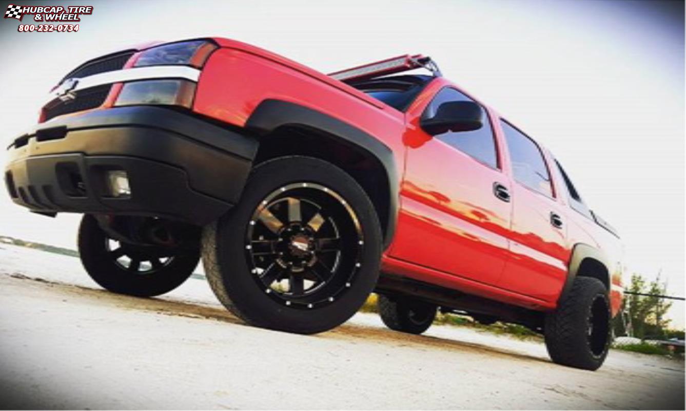 vehicle gallery/chevrolet avalanche moto metal mo962  Gloss Black & Milled wheels and rims