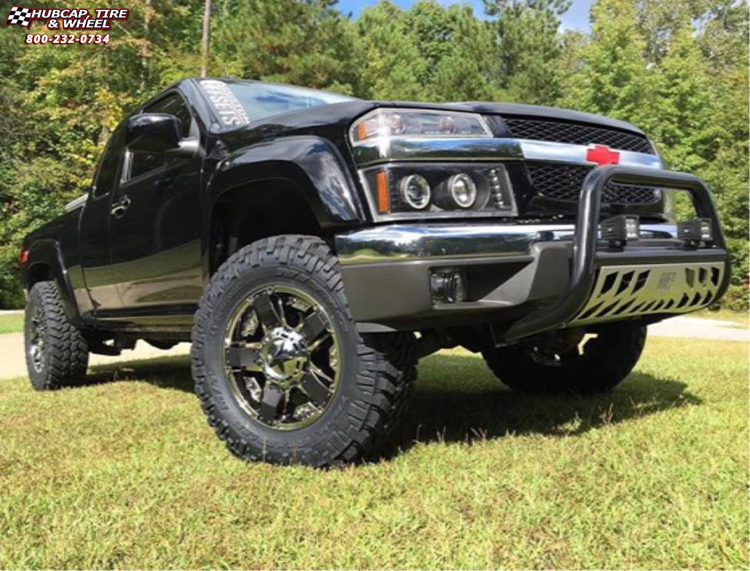 vehicle gallery/chevrolet silverado 1500 xd series xd811 rockstar 2  Chrome Black Inserts wheels and rims