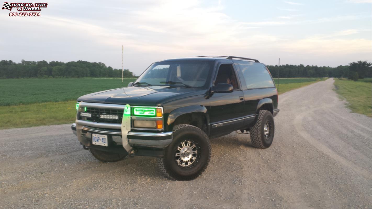 vehicle gallery/1993 chevrolet blazer xd series xd795 hoss 16x8  Gloss Black Machined wheels and rims
