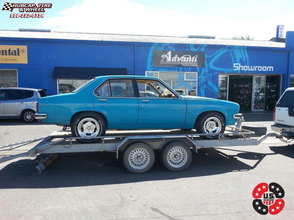vehicle gallery/holden sunbird us mags indy u101 15X7  Polished wheels and rims