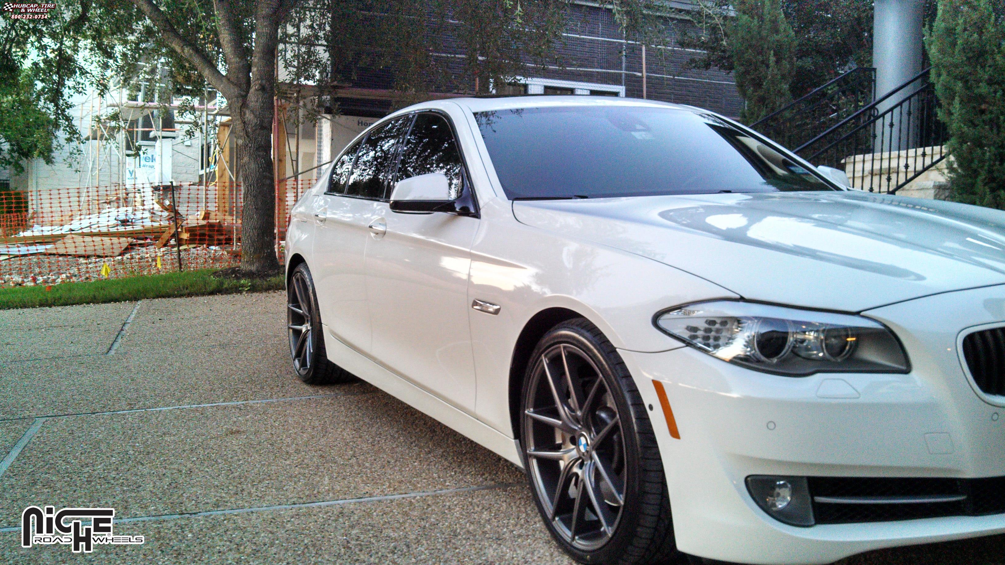 vehicle gallery/bmw 550i niche targa m129  Anthracite wheels and rims