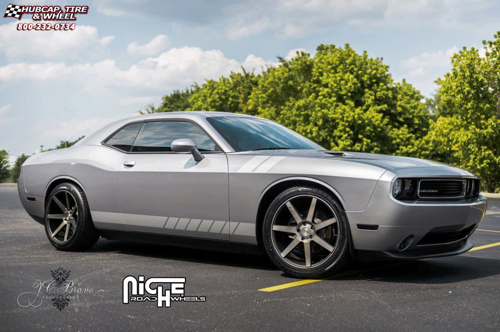 vehicle gallery/dodge challenger niche verona m150 20x9  Black & Machined with Dark Tint wheels and rims