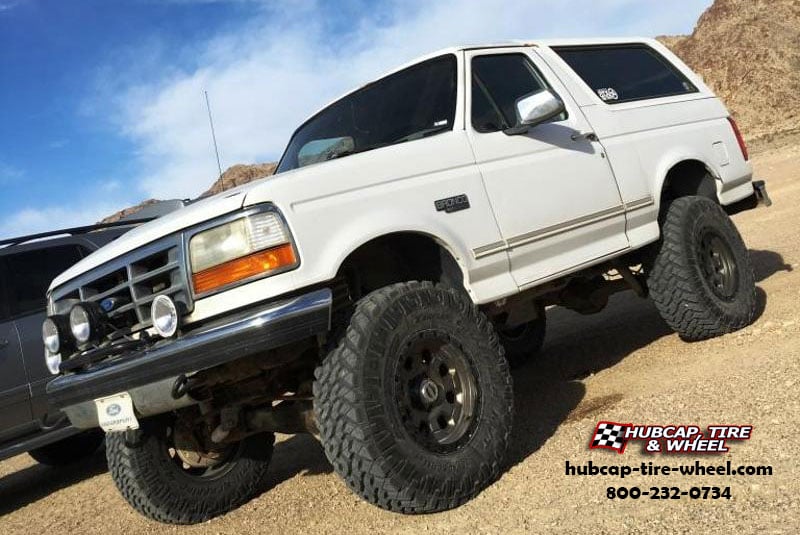 vehicle gallery/1995 ford bronco atx series ax201  Cast Iron Black wheels and rims