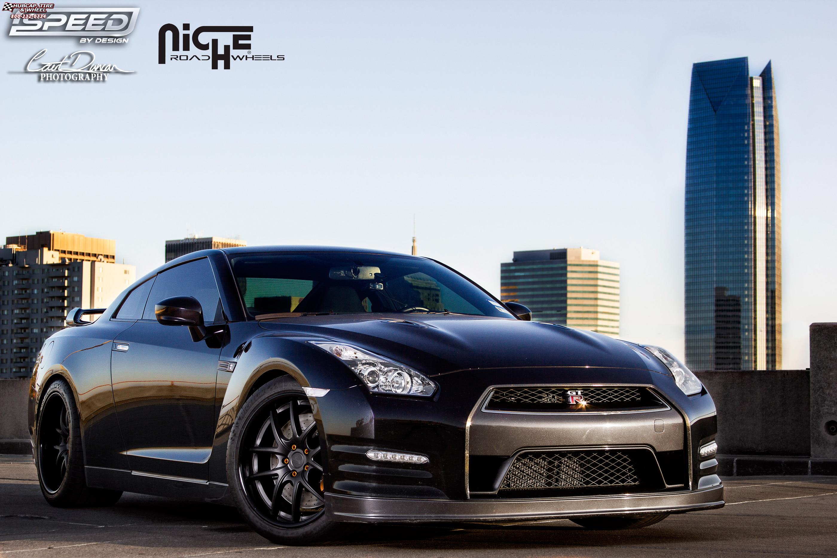 vehicle gallery/nissan gt r niche targa m215 20x12.00  Black & Machined wheels and rims