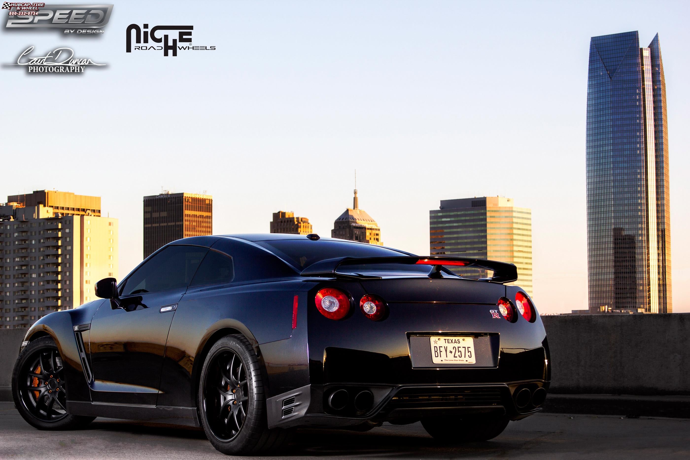 vehicle gallery/nissan gt r niche targa m215 20x12.00  Black & Machined wheels and rims
