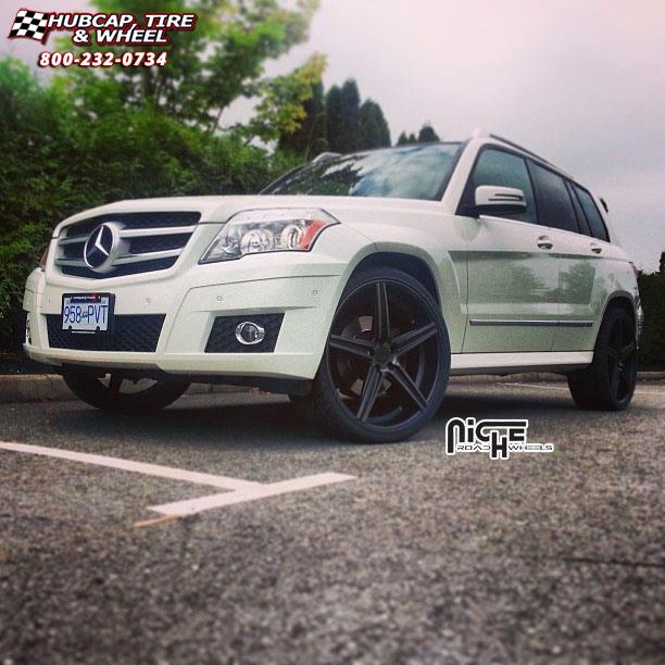 vehicle gallery/mercedes benz glk 430 niche apex m126  Black & Machined with Dark Tint wheels and rims