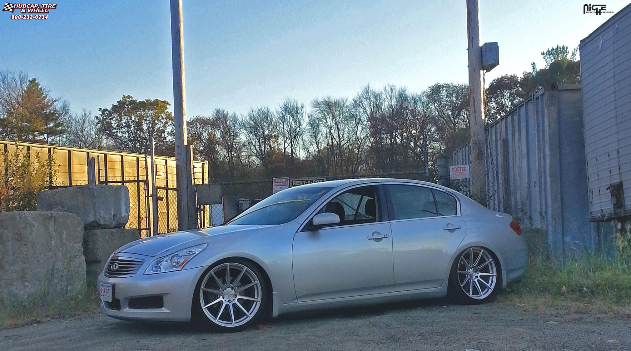 vehicle gallery/infiniti g35 niche essen m146 20x10 Silver & Machined wheels and rims